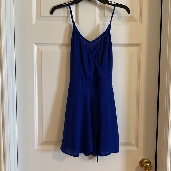 Express size Small beautiful royal blue spaghetti strap romper w/wrap overlay - Picture 1 of 11